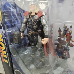 Diamond Select Marvel Select Thor 2019 Collector Edition 7″ Adjustable Figure