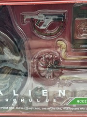 NECA Alien Romulus & Accessories Kit + Box Action Figure Model Collectible