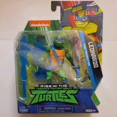 Teenage Mutant Ninja Turtles Rise of the TMNT Leonardo Action Figure Nickelodeon
