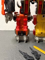 TRANSFORMERS PLATINUM EDITION PREDAKING PREDACONS AS SHOWN AS IS AS FOUND