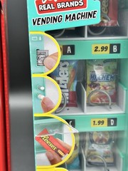 MGA’s Miniverse Real Brands VENDING MACHINE RED or TEAL ~ You CHOOSE ~ NEW