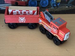 Fisher-Price Wood Thomas Train Error 6 Wheel Flynn & Unreleased SSRC Cargo Car!!