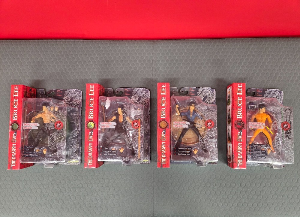 Bruce Lee: The Dragon Lives by The Art Asylum (2001) – Lot of 4 Action Figures
