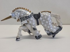 Papo Medieval Knight Action Figure Fantasy Cavalry Horse Unicorn Silver Gold