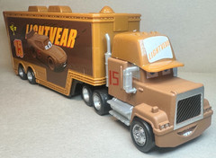 Disney Pixar Cars 3 Chester Whipplefilter #15 Mack Hauler Diecast Deluxe 1:55 FC