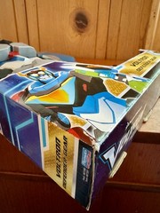 2017 Voltron Legendary Defender Gear Mask Sword Playmates #67201 New Package