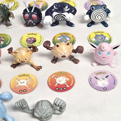 RARE Tomy Pokémon Vintage LOT of 36 Pokemon Figures w/ Matching Pogs CGSTJ 90s