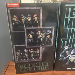 NECA SDCC 2018 Exclusive 1990 Teenage Mutant Ninja Turtles Box Set NEW