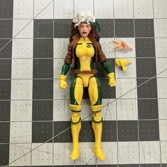 Marvel Legends Rogue Retro Card Target Exclusive Uncanny X-Men Hasbro