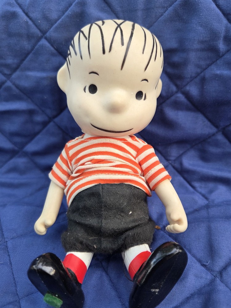 Vintage 1966 Peanuts Pocket Doll Pocket Doll