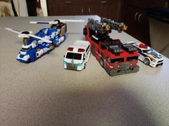 Tobot GD Galaxy Detectives Giant V 12.5″ 3IN1 Combiner Robot Figure Fire Engine