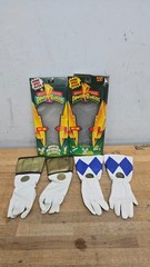 Mighty Morphin Power Rangers Sound Effect Gloves White and Blue Rangers