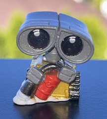 Disney Doorables Wall-E Lot of 8 Wall-E Eve Burn-E Captain McCrea M-O