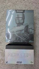 HOT TOYS FIGURE MMS202 D04 DIE-CAST ROBOCOP: EMPTY BOX + MANUAL – PLEASE READ