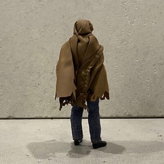 SU-375-HC-BN: 1/18 Brown Wired hooded cape for 3.75″ figures (No Figure)