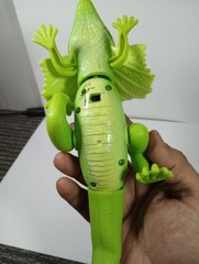 ZURU Green Running Lizard Toy w/ Tested works 14″