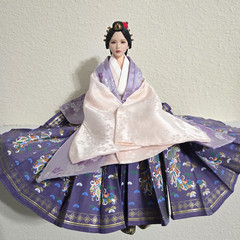 TBLeague S34A Pale 1/6 Seamless Female Body & I8Toys I8-C006A Ming Dynasty Set