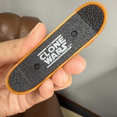 STAR WARS: THE CLONE WARS 2010 TABLETOP SKATEBOARDS (4 INCLUDED)