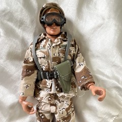Military Soldier Action Figure Desert Camo Uniform w/ Clothes Helmet Belt Pouch