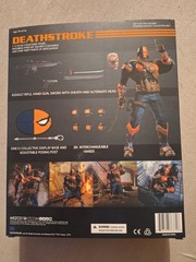 Mezco Toyz Deathstroke Collectable Action Figure ONE:12 – Read Description –