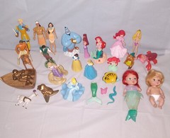 Lot of 25 Princess Cake Toppers Figures Ariel Vintage & Modern my little mermaid