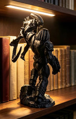 Predator Series Alien Vs Predator Statue Figure Gift
