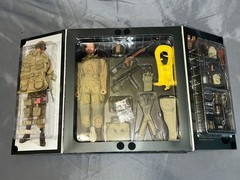 1/6 Scale WWII US Normandy Paratrooper Edward Stiner – NIB DID – *BR*