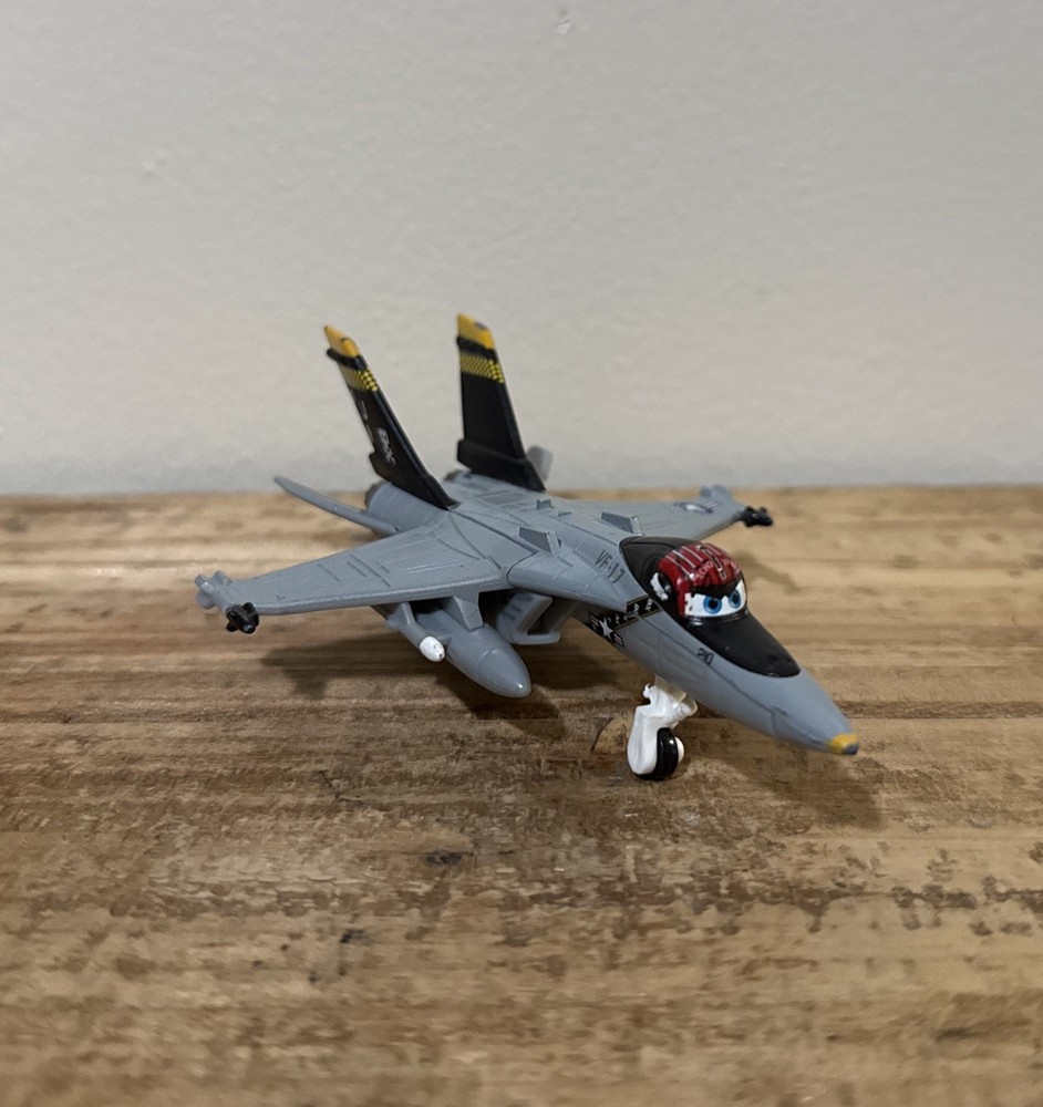 Disney Pixar Planes Echo Navy Jet Fighter U.S.S. Flysenhower Mattel