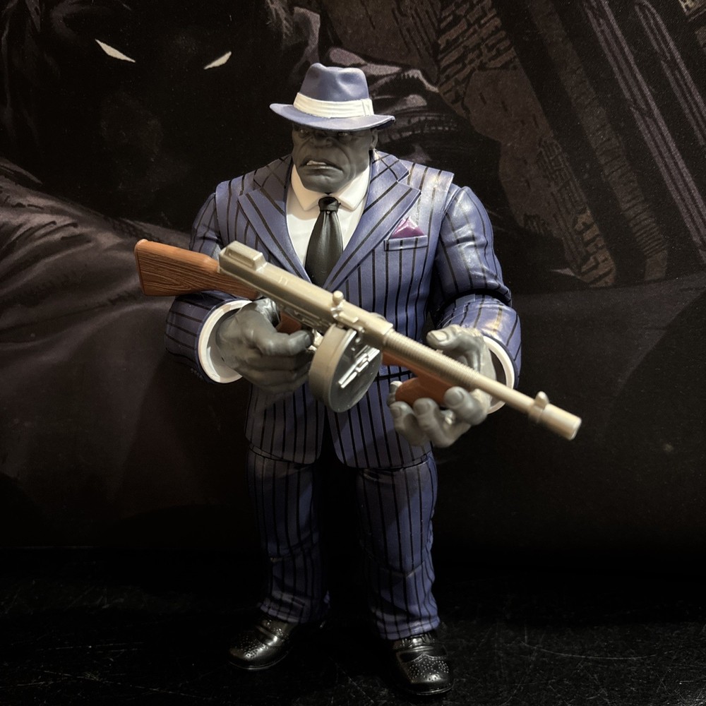 PREOWNED Marvel Legends Series Joe Fixit BAC