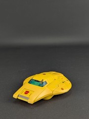 Transformers Legacy Origin Bumblebee complete Hasbro Deluxe Class Generations