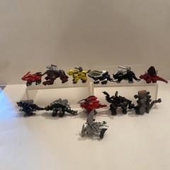 Lot of 12 Zoids Mini Figures 2000’s Battle Champions Tomy – See Description