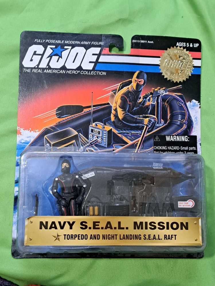 GI Joe Collectors Series – Navy SEAL Mission – Hasbro 1997 – NIB please read
