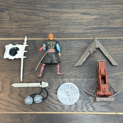 Kenner DragonHeart Bowen with Battering Bola Tripod Action Figure 1995