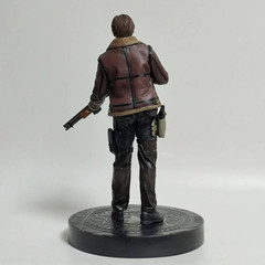 Resident Evil 4 Remake Collector’s Edition Leon Statue Figure
