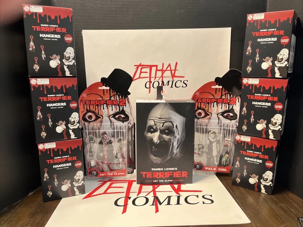 ULTIMATE ART THE CLOWN Terrifier 7″ inch + x2 3” Figures And x6 Hangers SEALED!