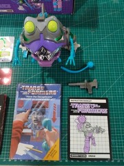 Vintage 1986 G1TF Transformers Decepticon Sharkticon Gnaw Complete Pristine