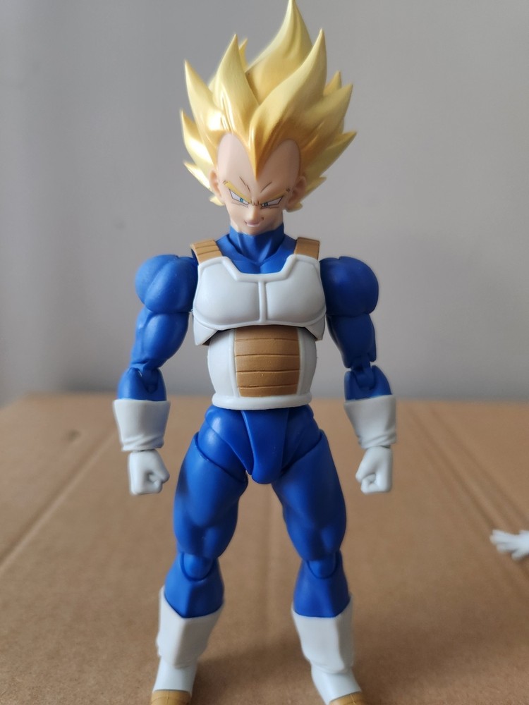 Sh FIGUARTS Super Saiyan Vegeta Action Figure Dragon Ball