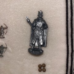 King And Soldiers Toys With Catapult