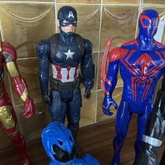 Lot of 11 Super Heroes Figures Mixed 12″
