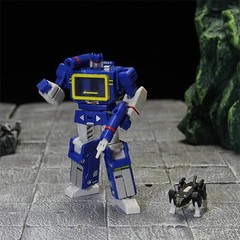 PT-04 Soundwave Pocket Robot Action Figure G1 Transforming Mini Toy Collectible