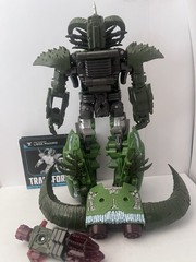 Transformers Age of the Primes The Thirteen Liege Maximo Leader Class