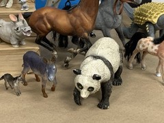 Vintage – Modern 33pc Animal Lot Plastic Rubber Resin Dragons Dinos Horses &More