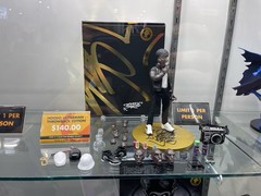 Mezco Toyz One:12 Hoodz: Letterman – Throwback Edition SDCC 2026 IN HAND