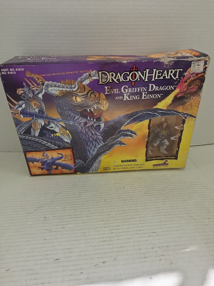 VINTAGE 1996 Kenner DRAGONHEART Evil Griffin Dragon and King Einon Rider Set