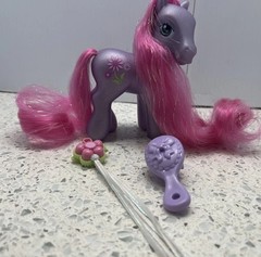 my little pony petal blossom g3 pony Brush & Barrette 2002