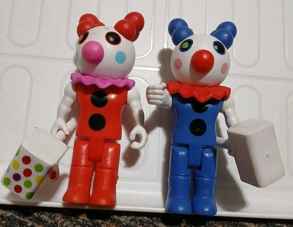 2x PIGGY Clowny Clown 3.5” Series 1 Action Figure Roblox Red & Blue