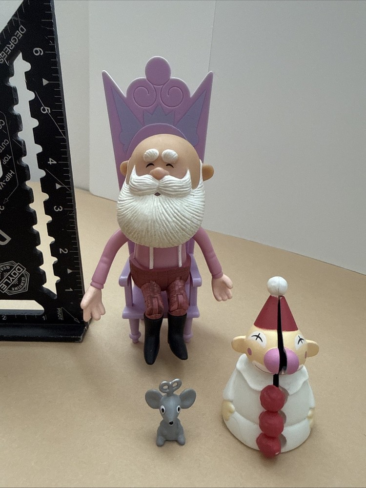 Memory Lane Rudolph Reindeer Casual Santa Throne Misfit Nesting Doll – Complete