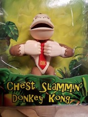 Nintendo Donkey Kong Country Chest Slammin’ Donkey Kong Figure In Package MIP