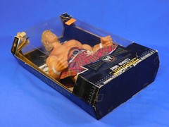 WWE CLASSIC SUPERSTARS 14″ ROWDY RODDY PIPER RING GIANTS FIGURE NEW IN ROUGH BOX