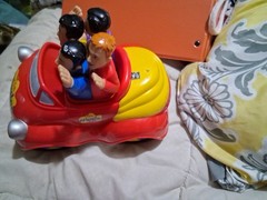 Vintage & Rare The Wiggles Big Red Car Hard Plastic and 4 Original Figures 2003